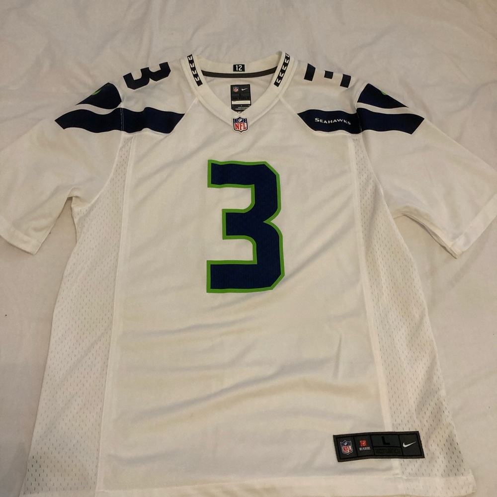 Russel Wilson #3 football jersey
